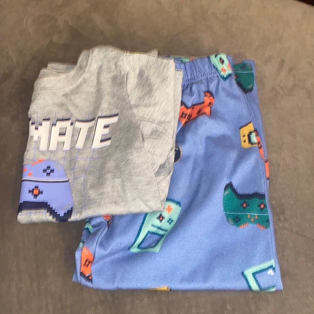 Carter’s pajama set size 5/5A